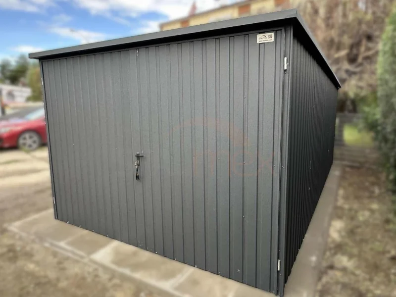 GK150-2 Mobilgarázs 3x5m BTX 7016 Antracit Matt | Függőleges T7 panel | Kétszárnyú kapu | Ereszcsatorna | Erősített szerkezet